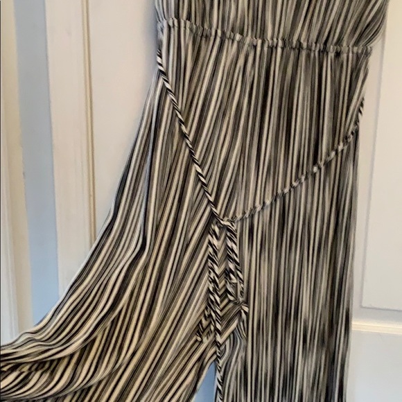 Sleeveless jumpy - Picture 2 of 2